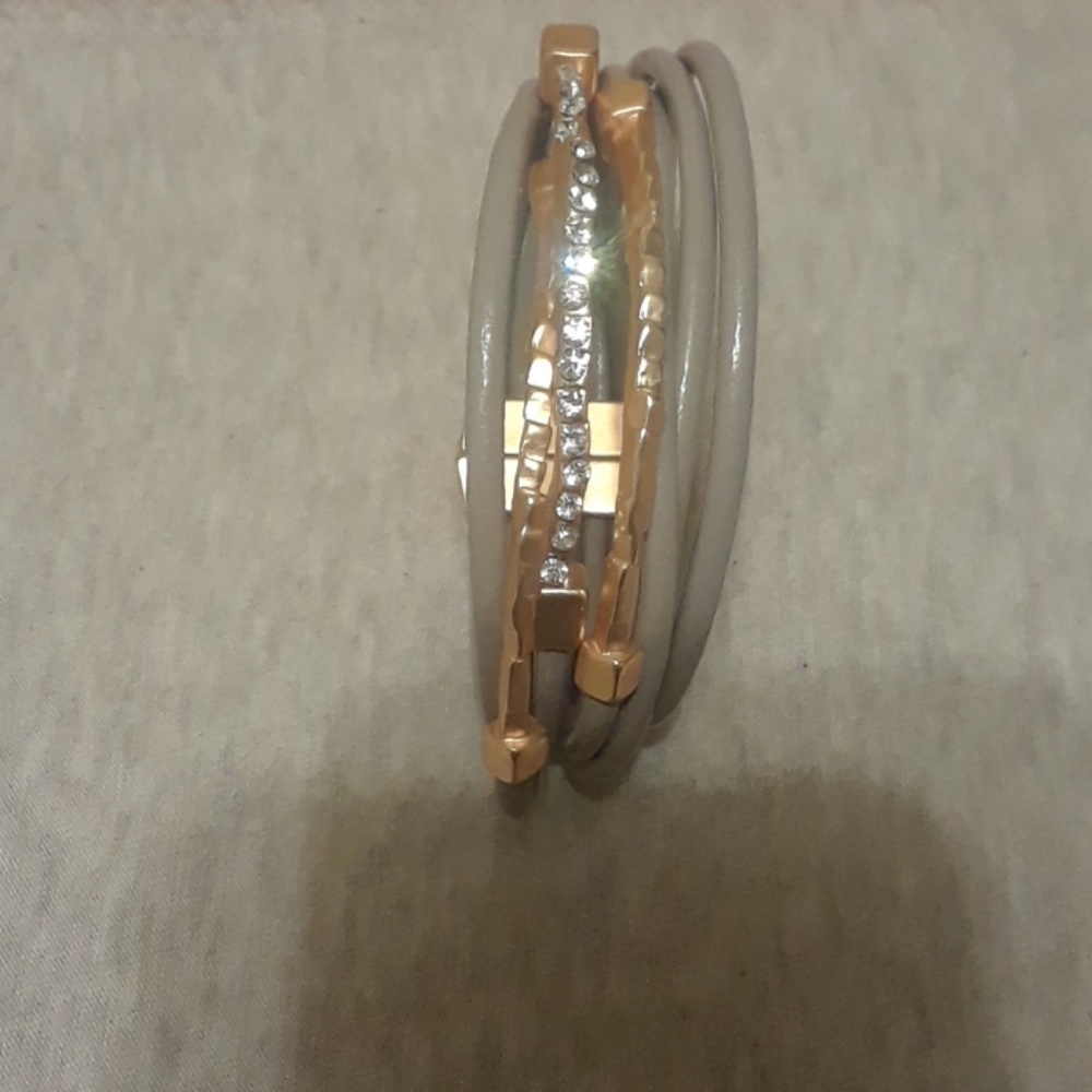Saachi New York leather bracelet